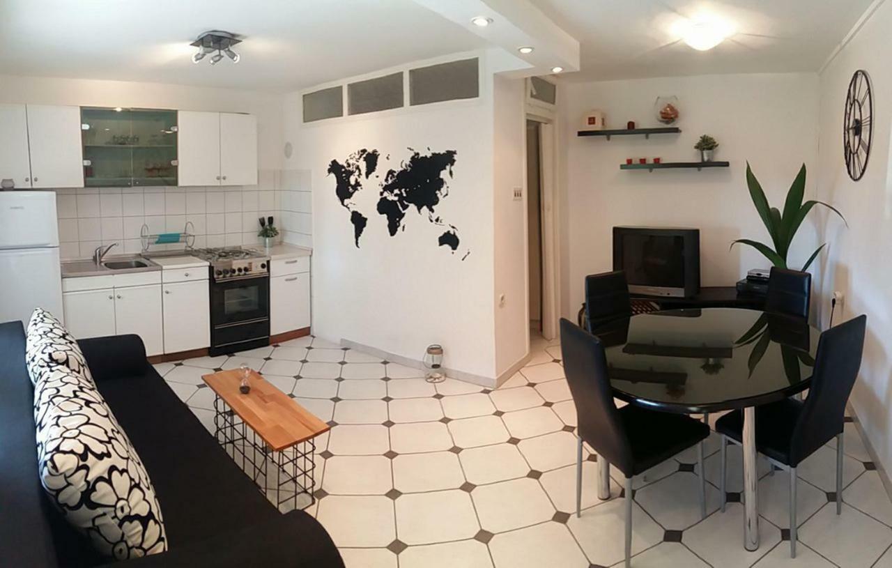 Apartment Melany เซนญ์ ภายนอก รูปภาพ